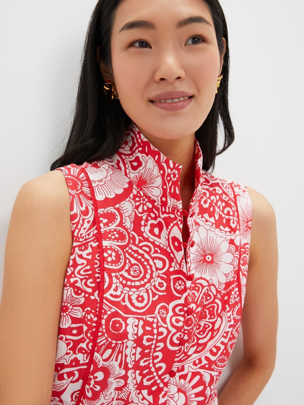 Red Floral Tiered Sleeveless Midi Dress - Picture 3 of 5